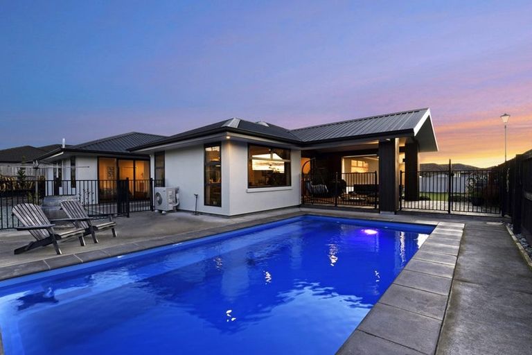 Photo of property in 8 Rosemary Place, Stoke, Nelson, 7011