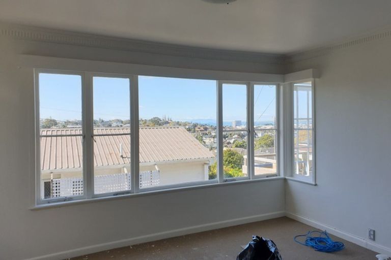 Photo of property in 28 Quebec Road, Milford, Auckland, 0620