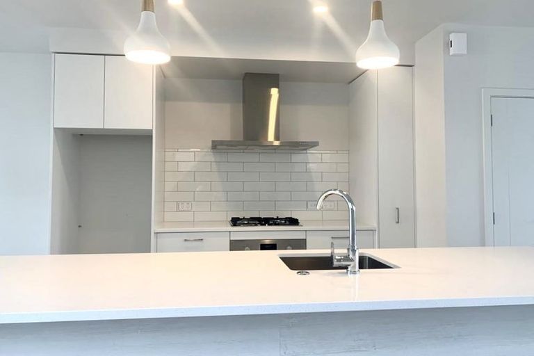 Photo of property in 54 Koreke Close, Kenepuru, Porirua, 5022