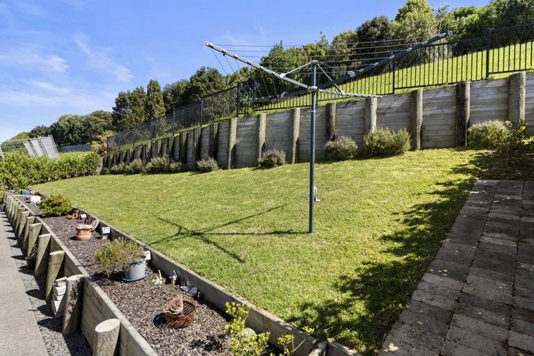 Photo of property in 43 Lakeside Terrace, Omokoroa, 3114