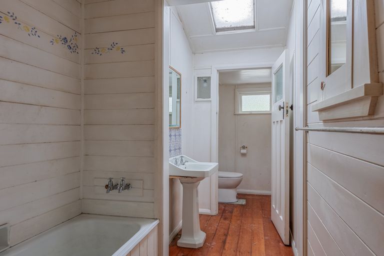 Photo of property in 217 Caves Road, Te Ore Ore, Masterton, 5886