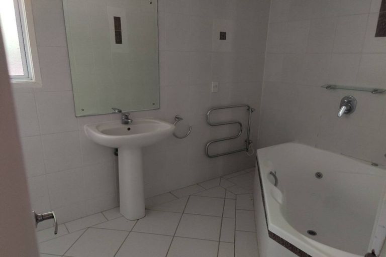 Photo of property in 1642 Dominion Extension, Mount Roskill, Auckland, 1041