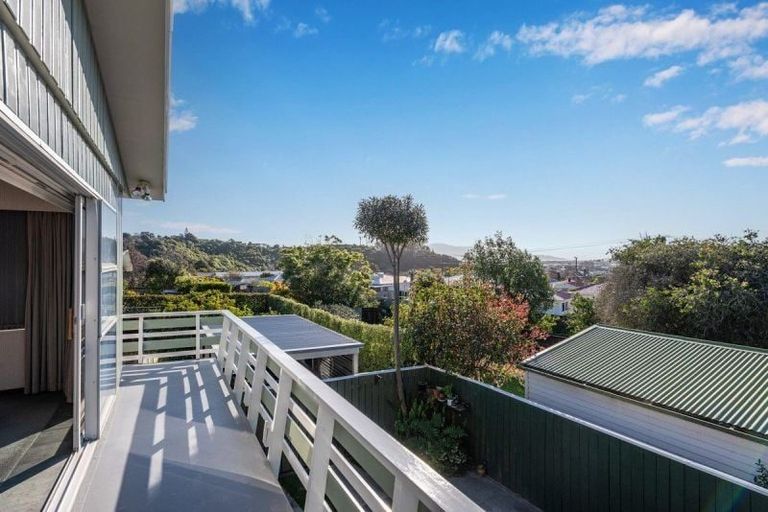 Photo of property in 106 Ruapehu Street, Paraparaumu, 5032