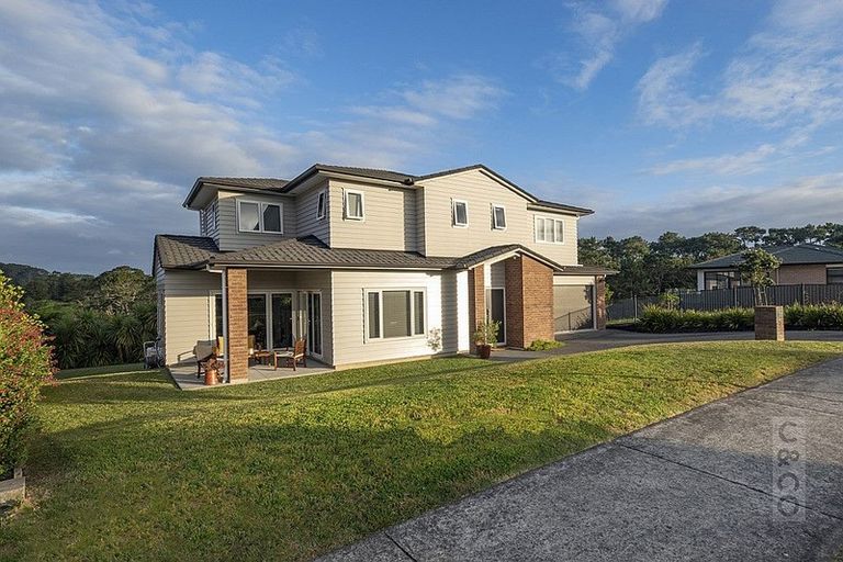Photo of property in 80 Pohutukawa Parade, Riverhead, 0820
