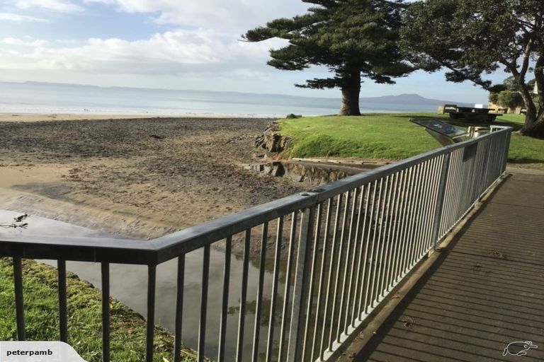 Photo of property in 45 Masterton Road, Rothesay Bay, Auckland, 0630