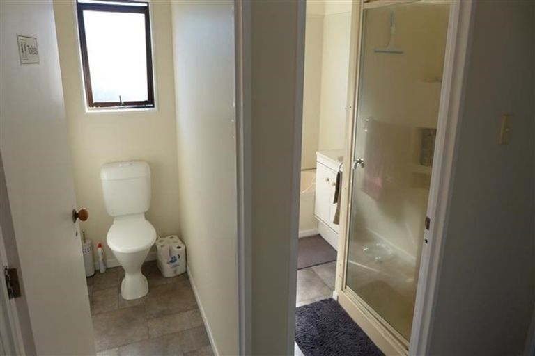 Photo of property in 1/130 Colwill Road, Massey, Auckland, 0614