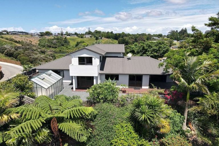 Photo of property in 37 Rarere Terrace, Kerikeri, 0230