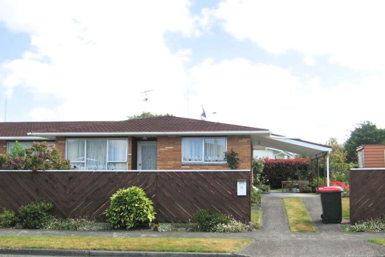 Photo of property in 1/1 Omaha Grove, Totara Park, Upper Hutt, 5018