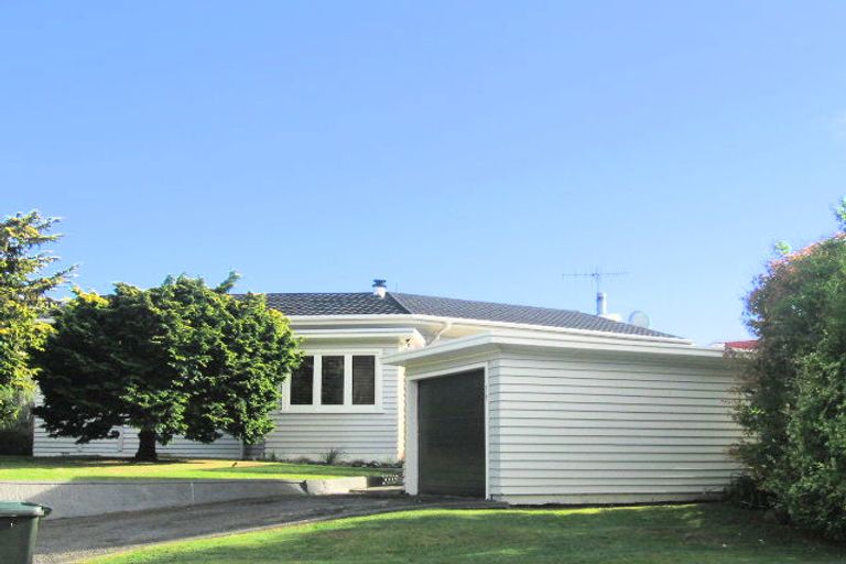 Photo of property in 39 Aorangi Road, Paraparaumu, 5032