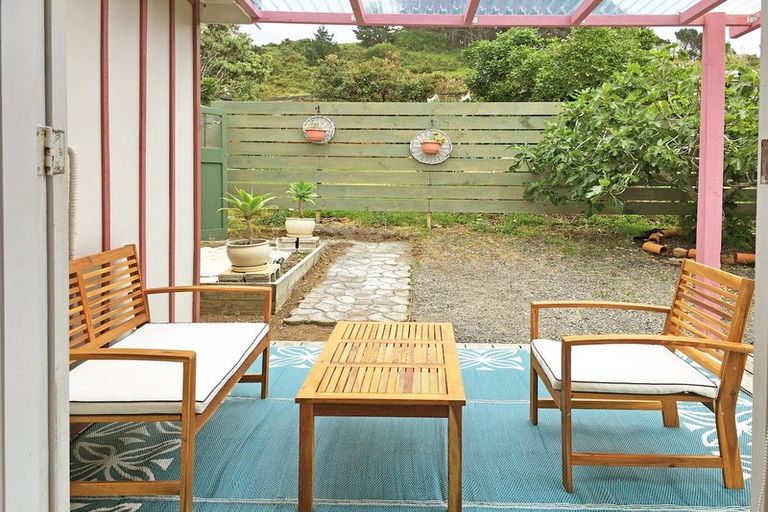 Photo of property in 12 Wainamu Road, Raglan, 3297