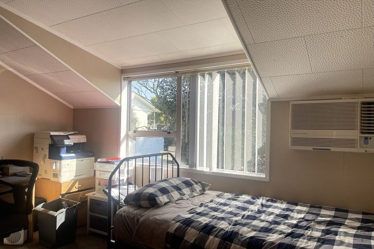 Photo of property in 1/8 Wickstead Place, Massey, Auckland, 0614