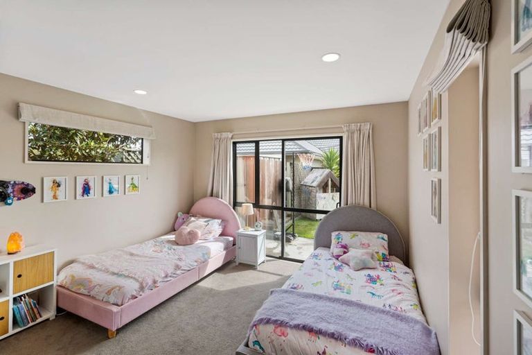 Photo of property in 36 Broadhaven Avenue, Parklands, Christchurch, 8083
