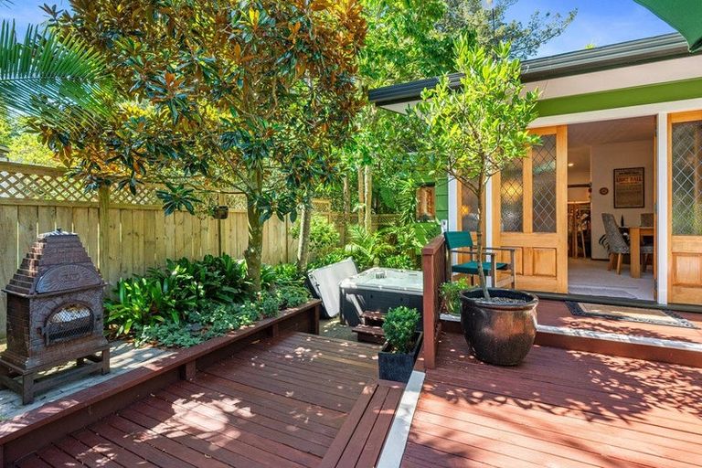 Photo of property in 71a Rangatira Road, Beach Haven, Auckland, 0626