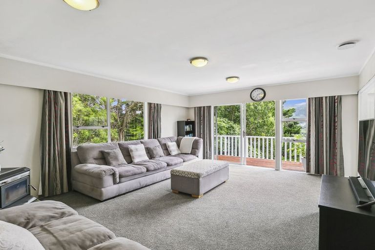 Photo of property in 30 Lupin Terrace, Tawa, Wellington, 5028