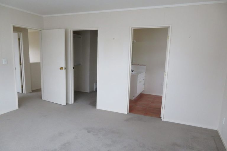 Photo of property in 36a Greenhill Crescent, Pakuranga, Auckland, 2010