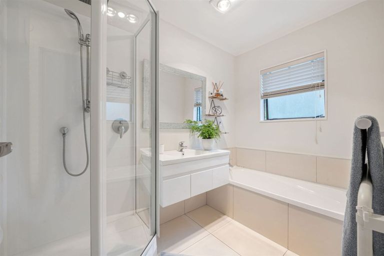 Photo of property in 1/1 Simon Ellice Drive, Bayview, Auckland, 0629