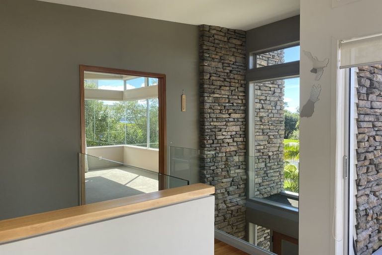 Photo of property in 47 Spinnaker Drive, Te Atatu Peninsula, Auckland, 0610