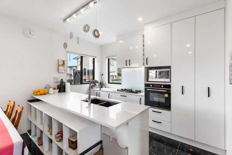 Photo of property in 6/79 Ranfurly Road, Alfriston, Auckland, 2105