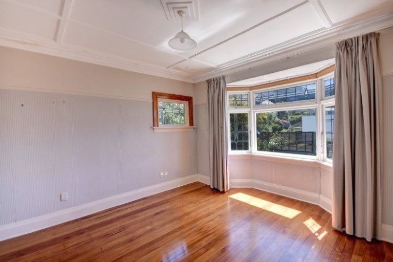 Photo of property in 57 Cliffs Road, Saint Clair, Dunedin, 9012