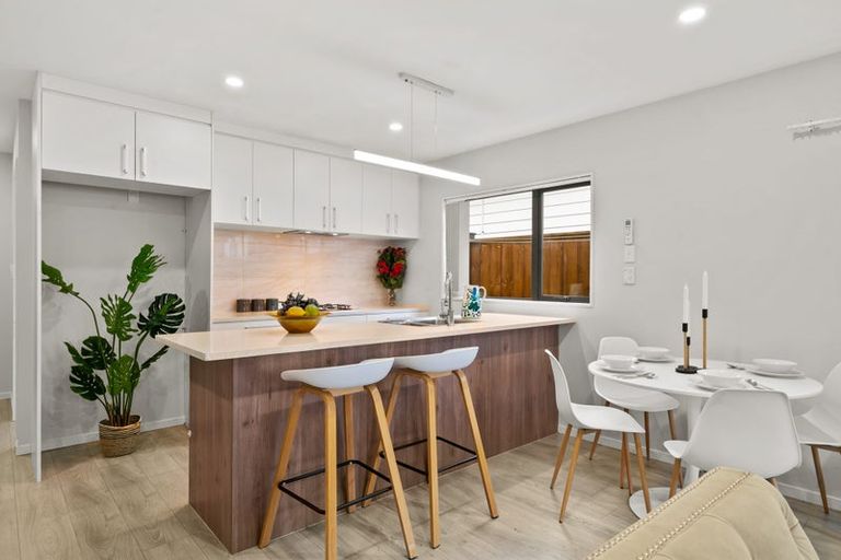 Photo of property in 41 Koroheke Road, Takanini, 2110