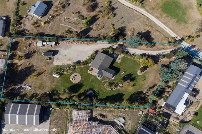 Photo of property in 13 Old Racecourse Road, Albert Town, Wanaka, 9305