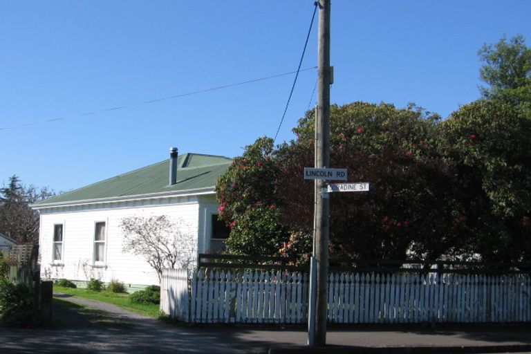 Photo of property in 64 Lincoln Road, Masterton, 5810