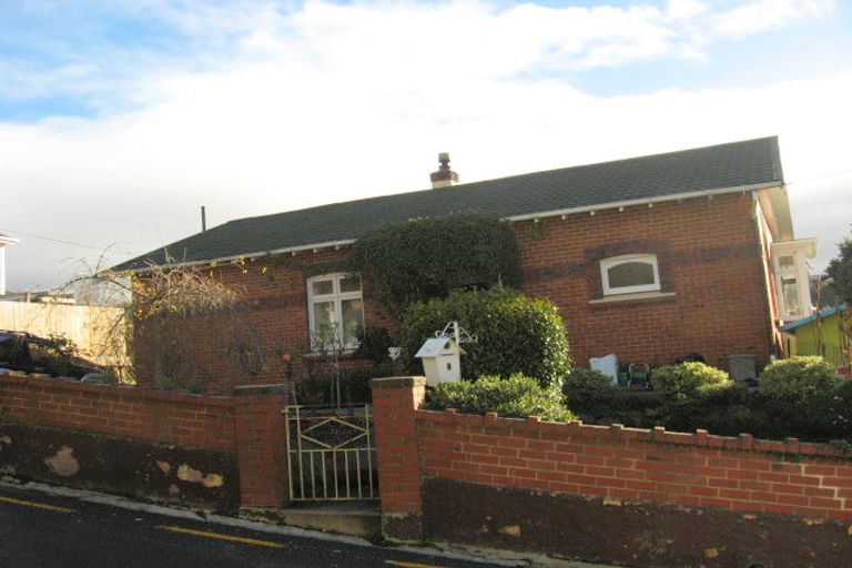 Photo of property in 4a Springhill Road, Mornington, Dunedin, 9011