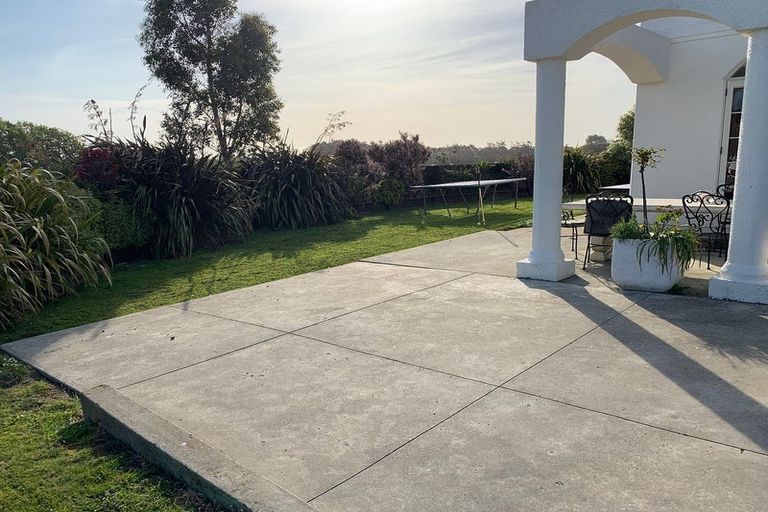 Photo of property in 6 Grace Street North, Sanson, 4817