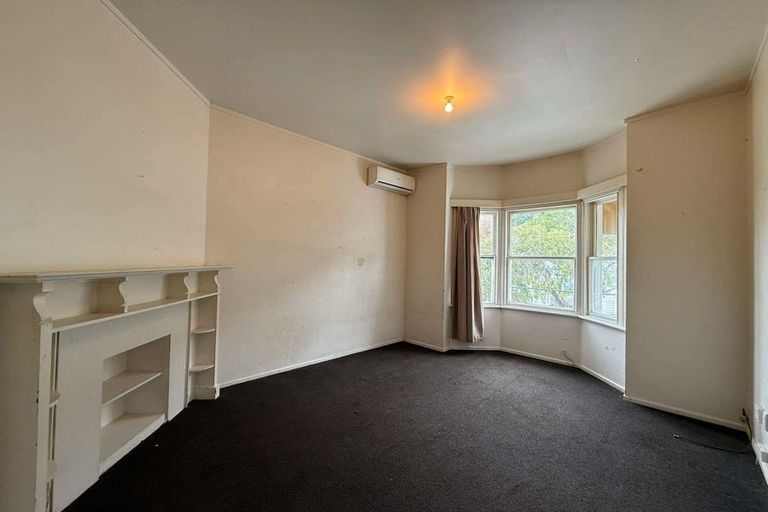 Photo of property in 142 Aro Street, Aro Valley, Wellington, 6021