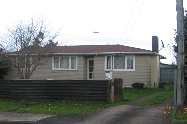 Photo of property in 15 Albion Place, Papakura, 2110