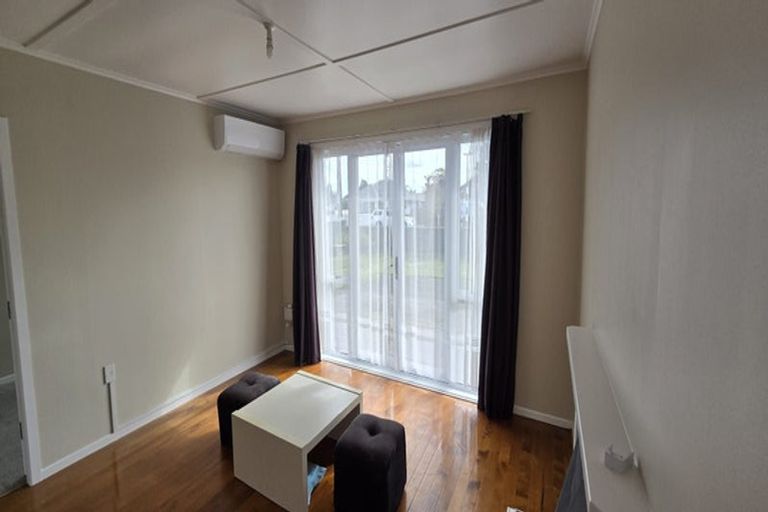 Photo of property in 1/109 Clevedon Road, Papakura, 2110