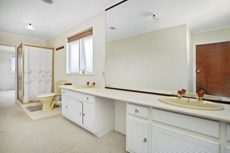 Photo of property in 1033 High Street, Avalon, Lower Hutt, 5011