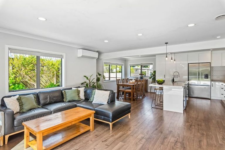 Photo of property in 5 Falla Street, Paraparaumu Beach, Paraparaumu, 5032