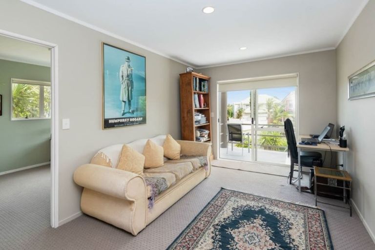 Photo of property in 13 Dunn Place, Farm Cove, Auckland, 2010