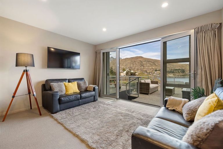 Photo of property in Remarkables Apartments, 9/658 Frankton Road, Queenstown, 9300