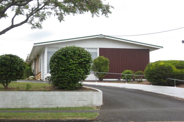 Photo of property in 2/105 Seddon Street, Pukekohe, 2120