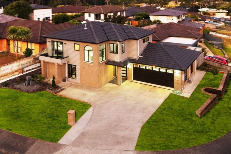 Photo of property in 14 Bradnor Meadows Drive, Swanson, Auckland, 0612