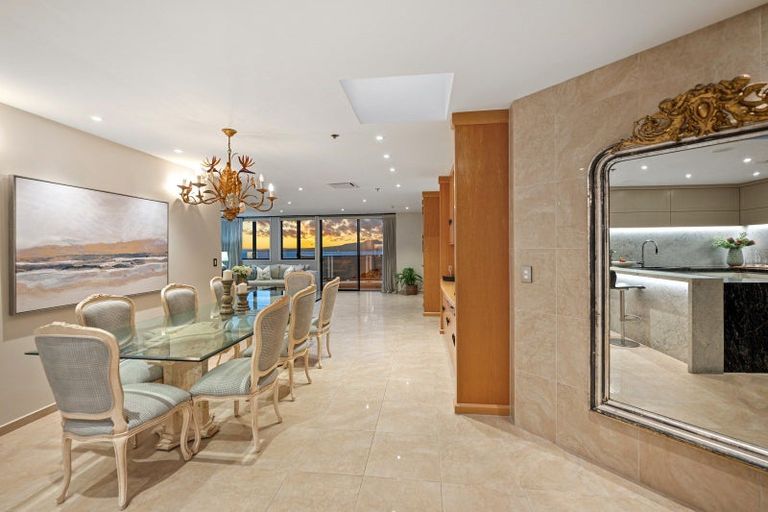 Photo of property in Mon Desir Apartments, 6/173b Hurstmere Road, Takapuna, Auckland, 0622