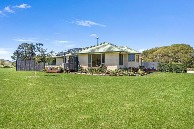 Photo of property in 54 Mcraes Road, Waikari, 7385
