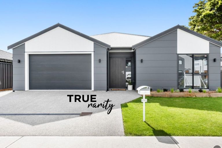 Photo of property in 24 Castletown Street, Wallaceville, Upper Hutt, 5018