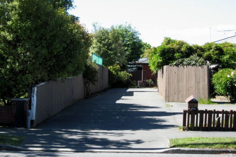 Photo of property in 2/70 Staveley Street, Avonhead, Christchurch, 8042