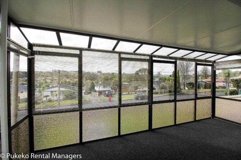 Photo of property in 19 Lynmore Drive, Hillpark, Auckland, 2102