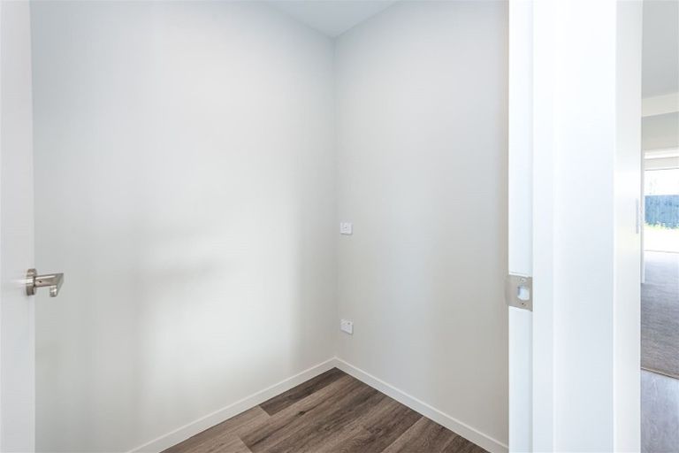 Photo of property in 8 Angus Place, Rangiora, 7400