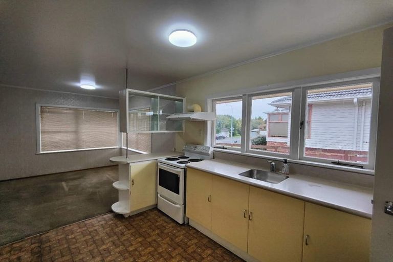 Photo of property in 6 Cardiff Road, Pakuranga, Auckland, 2010