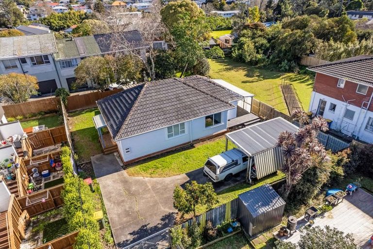 Photo of property in 1/110 Lynwood Road, New Lynn, Auckland, 0600