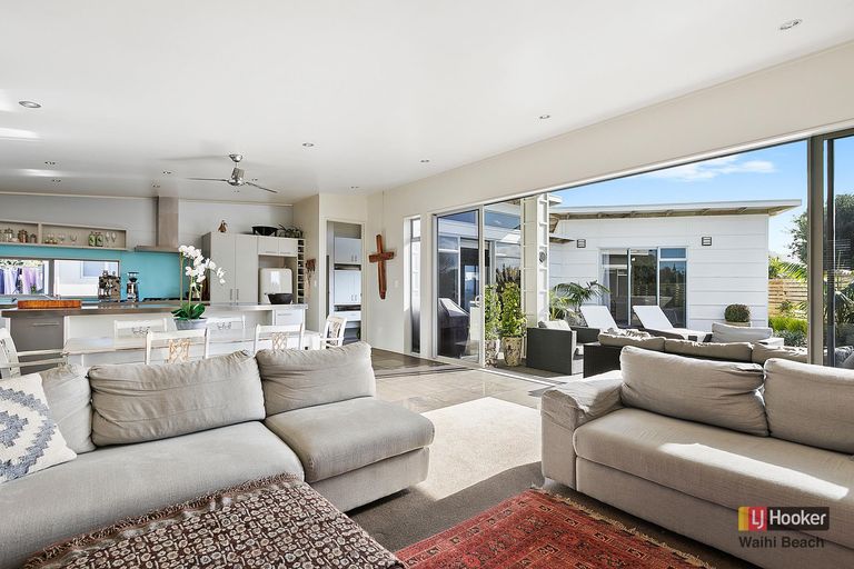 Photo of property in 10b Longboard Drive, Waihi Beach, 3611