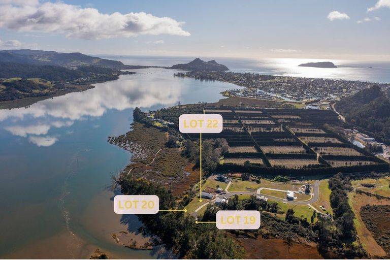 Photo of property in 5 Inspired Way, Pauanui, 3579