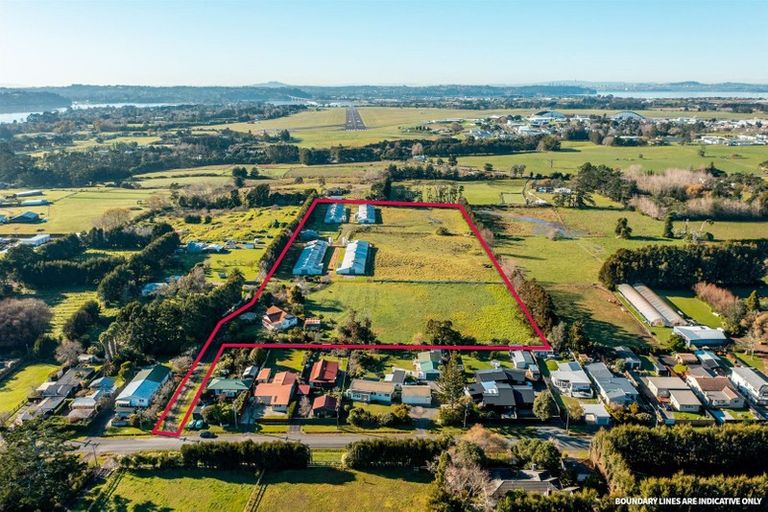 Photo of property in 33 Riverlea Road, Whenuapai, Auckland, 0618