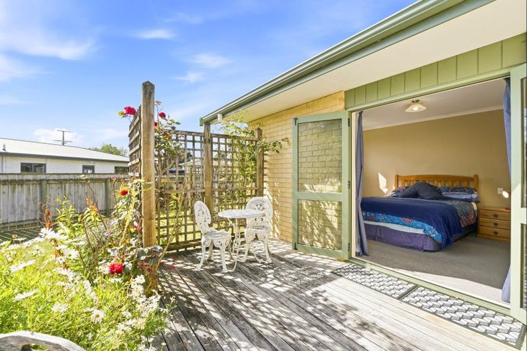 Photo of property in 90 Tyndall Street, Pahiatua, 4910