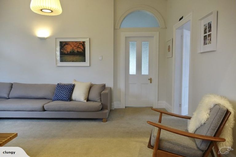 Photo of property in 49 Cleveland Street, Edgeware, Christchurch, 8013